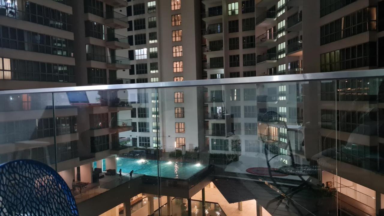 Hostel At Regalia Sky Pool Kuala Lumpur Dış mekan fotoğraf