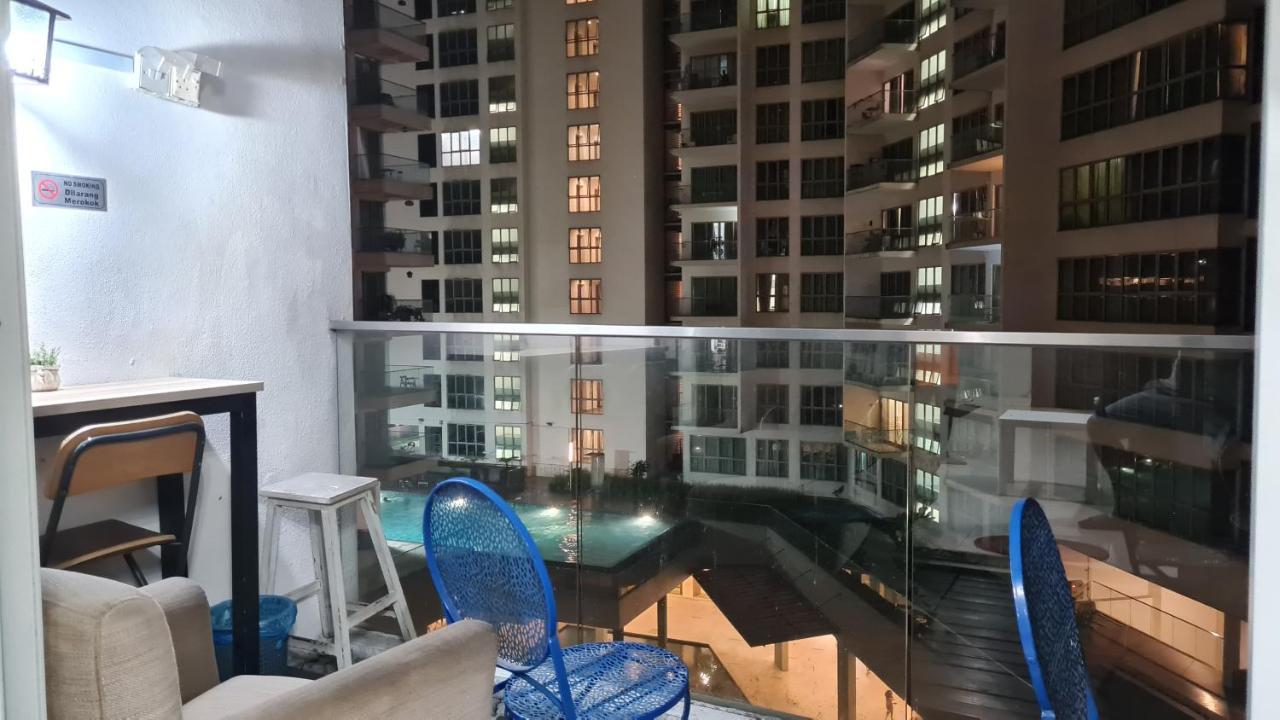 Hostel At Regalia Sky Pool Kuala Lumpur Dış mekan fotoğraf