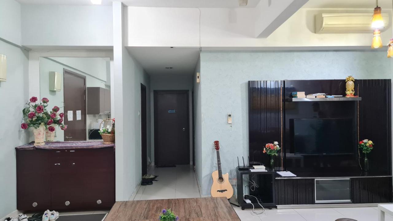 Hostel At Regalia Sky Pool Kuala Lumpur Dış mekan fotoğraf